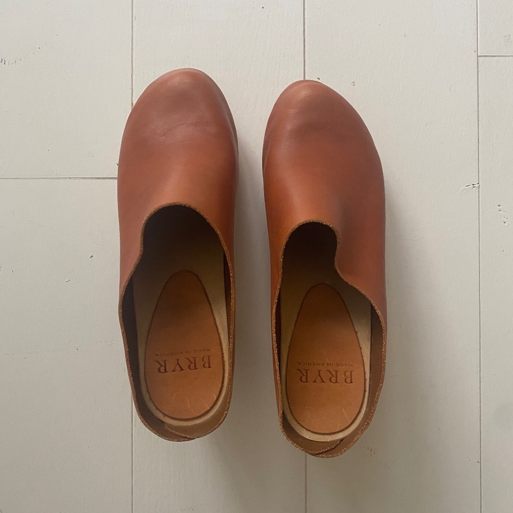 Bryr Chloe Clog whiskey leather